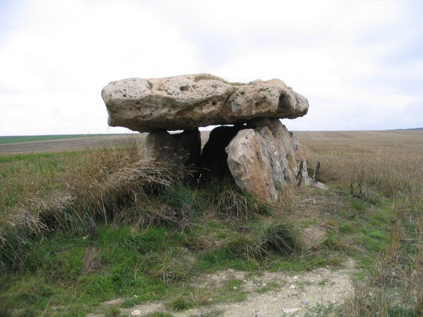 Dolmen des Blancs Fossés