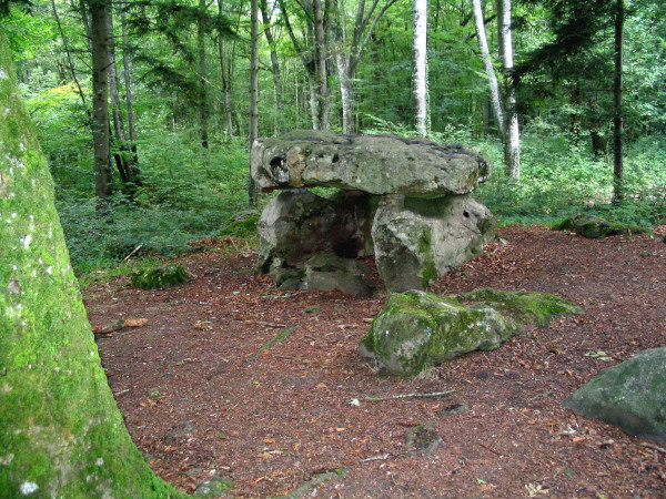 Dolmen de Lancy
